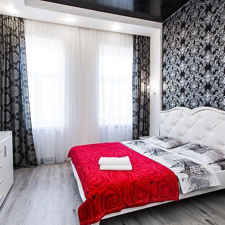 Однокомнатная Форум-центр Apartment Лвив Екстериор снимка