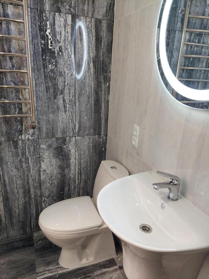 Однокомнатная Форум-центр Apartment Лвив Екстериор снимка