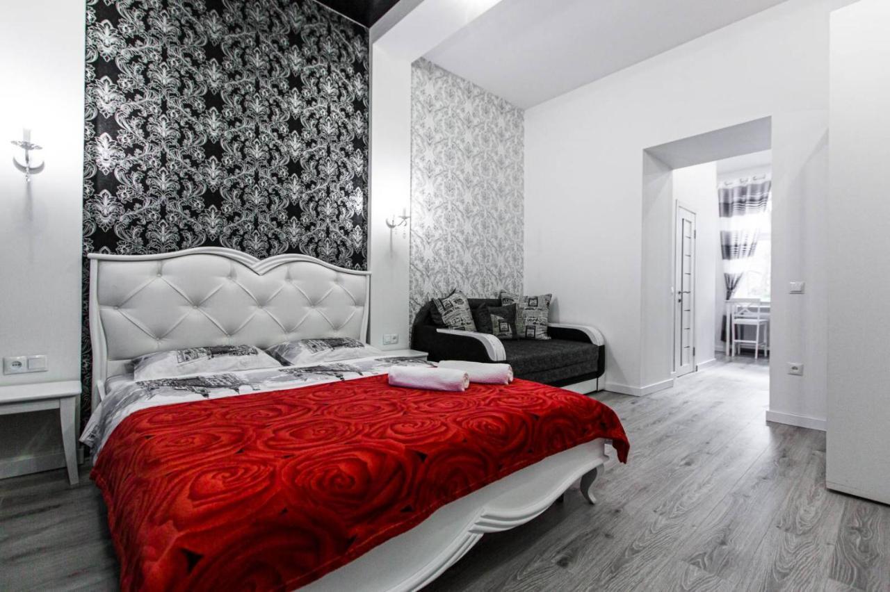 Однокомнатная Форум-центр Apartment Лвив Екстериор снимка